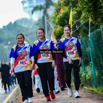 Runner Photo 8308955
