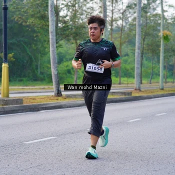 Runner Photo 8308991