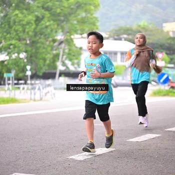 Runner Photo 8308998