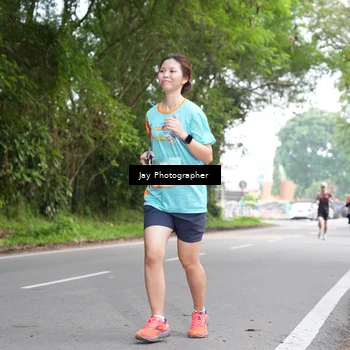 Runner Photo 8309000