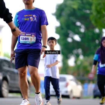 Runner Photo 8309003