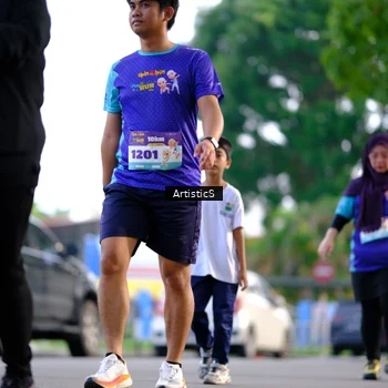 Runner Photo 8309016