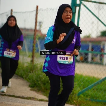 Runner Photo 8309031