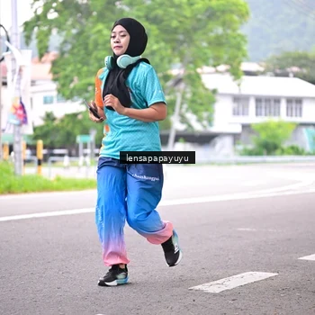 Runner Photo 8309032