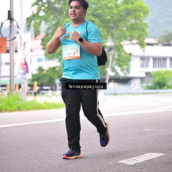 Runner Photo 8309038