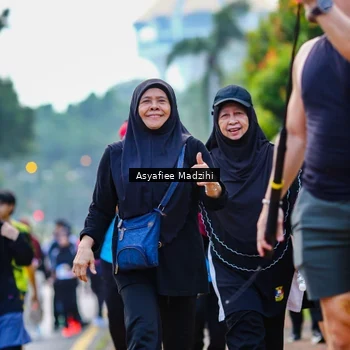 Runner Photo 8309039