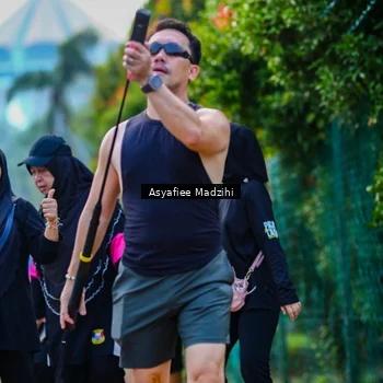 Runner Photo 8309040