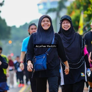 Runner Photo 8309043