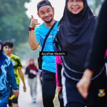 Runner Photo 8309055