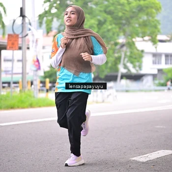 Runner Photo 8309085