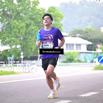 Runner Photo 8309224