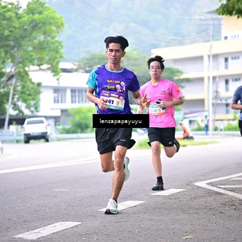 Runner Photo 8309244