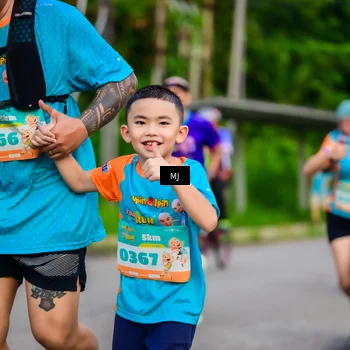 Runner Photo 8309275