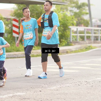 Runner Photo 8309296