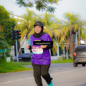 Runner Photo 8309303