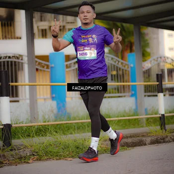 Runner Photo 8309310