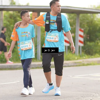 Runner Photo 8309346