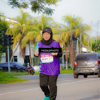 Runner Photo 8309360