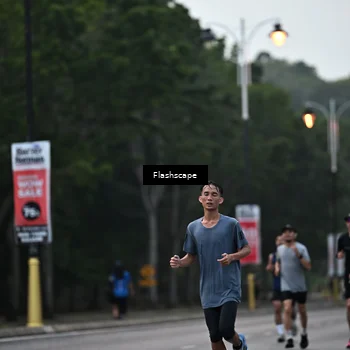 Runner Photo 8309366