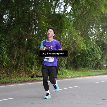 Runner Photo 8309385