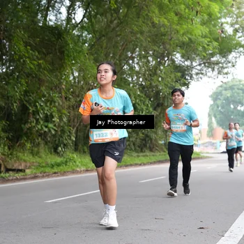 Runner Photo 8309405