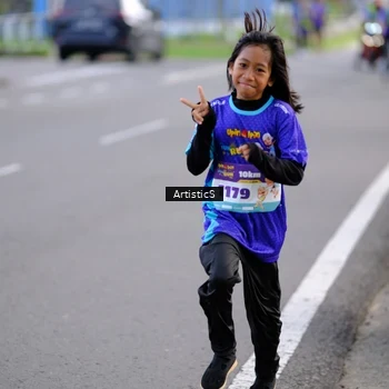 Runner Photo 8309480