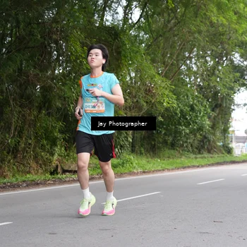 Runner Photo 8309501