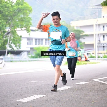Runner Photo 8309558