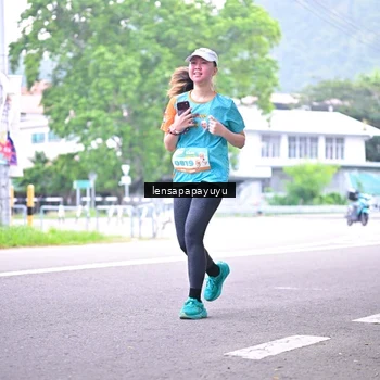 Runner Photo 8309570