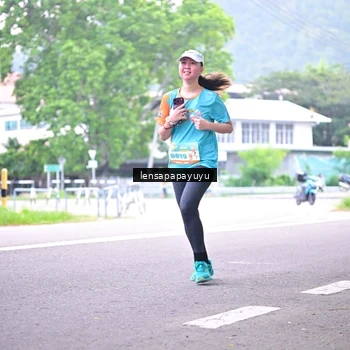 Runner Photo 8309572