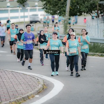 Runner Photo 8309636