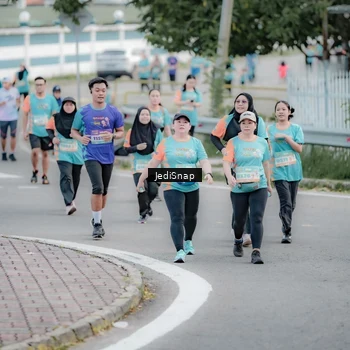 Runner Photo 8309639