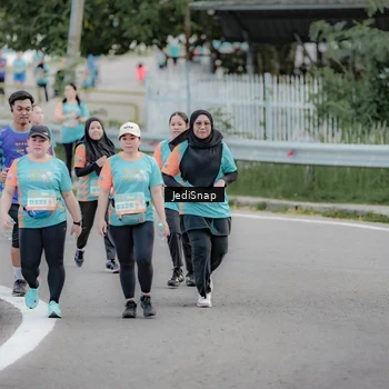 Runner Photo 8309670