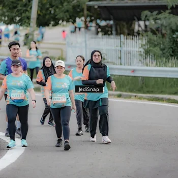Runner Photo 8309672