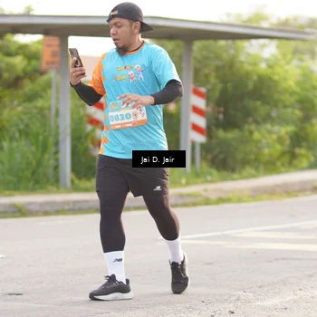 Runner Photo 8309676