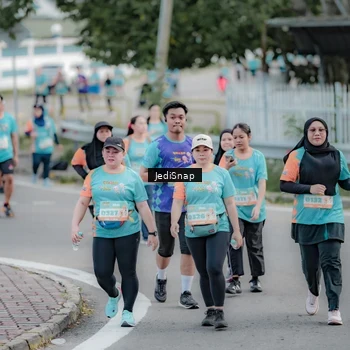 Runner Photo 8309684