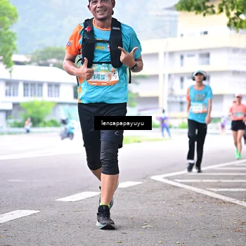 Runner Photo 8309690