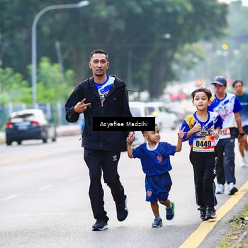Runner Photo 8309702