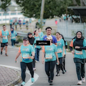 Runner Photo 8309705