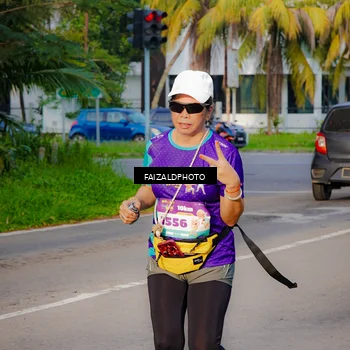 Runner Photo 8309749
