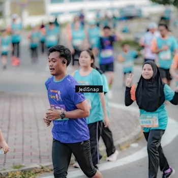 Runner Photo 8309766