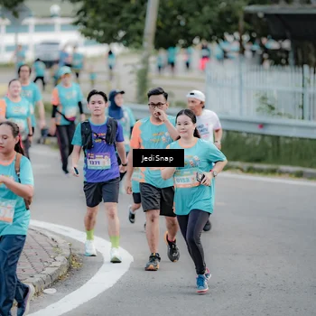 Runner Photo 8309833