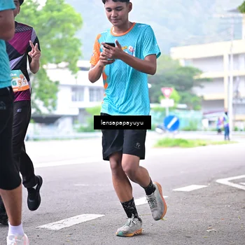 Runner Photo 8309840