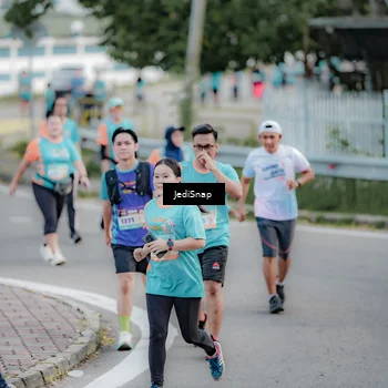 Runner Photo 8309865