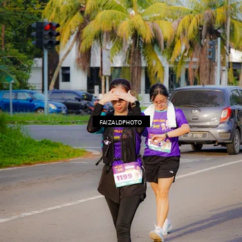 Runner Photo 8309872
