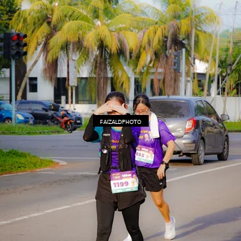 Runner Photo 8309875
