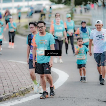 Runner Photo 8309890