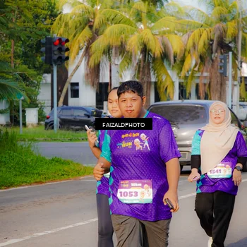 Runner Photo 8309902