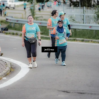 Runner Photo 8309936