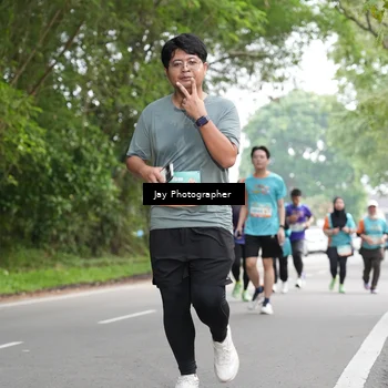 Runner Photo 8309944